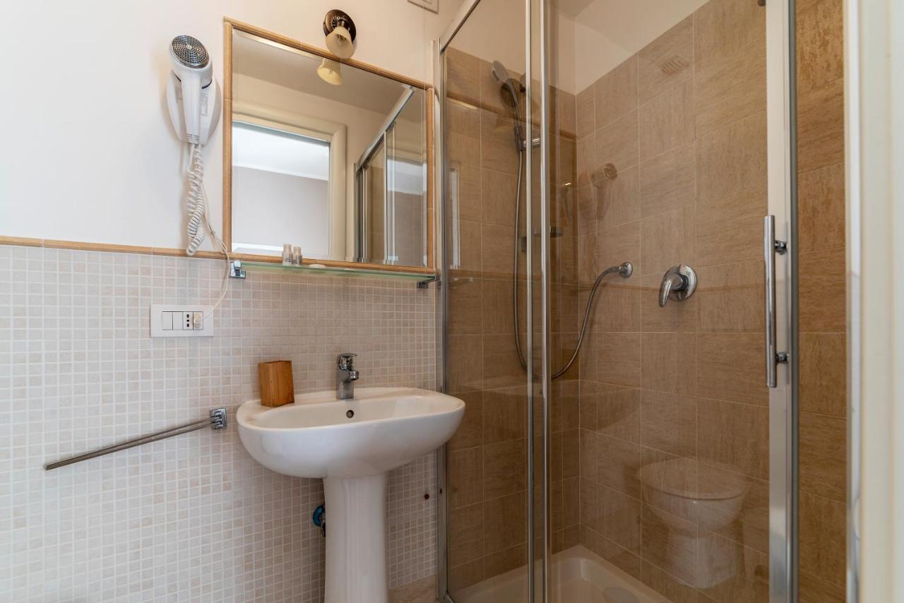 4-Rooms Flat At Vatican ローマ エクステリア 写真